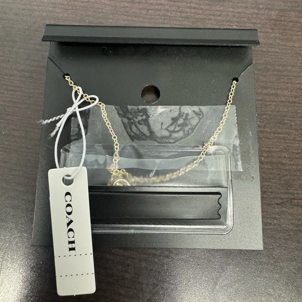 Coach ID Look Slide Closer Gold Colored Bracelet-New - Picture 8 of 9